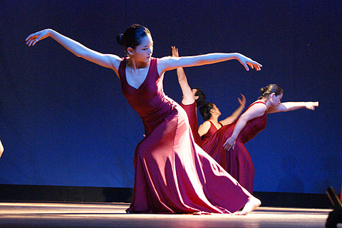 "YosakoiSoram"Alunos de Nippo.