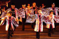 "YosakoiSoram"Alunos de Nippo.